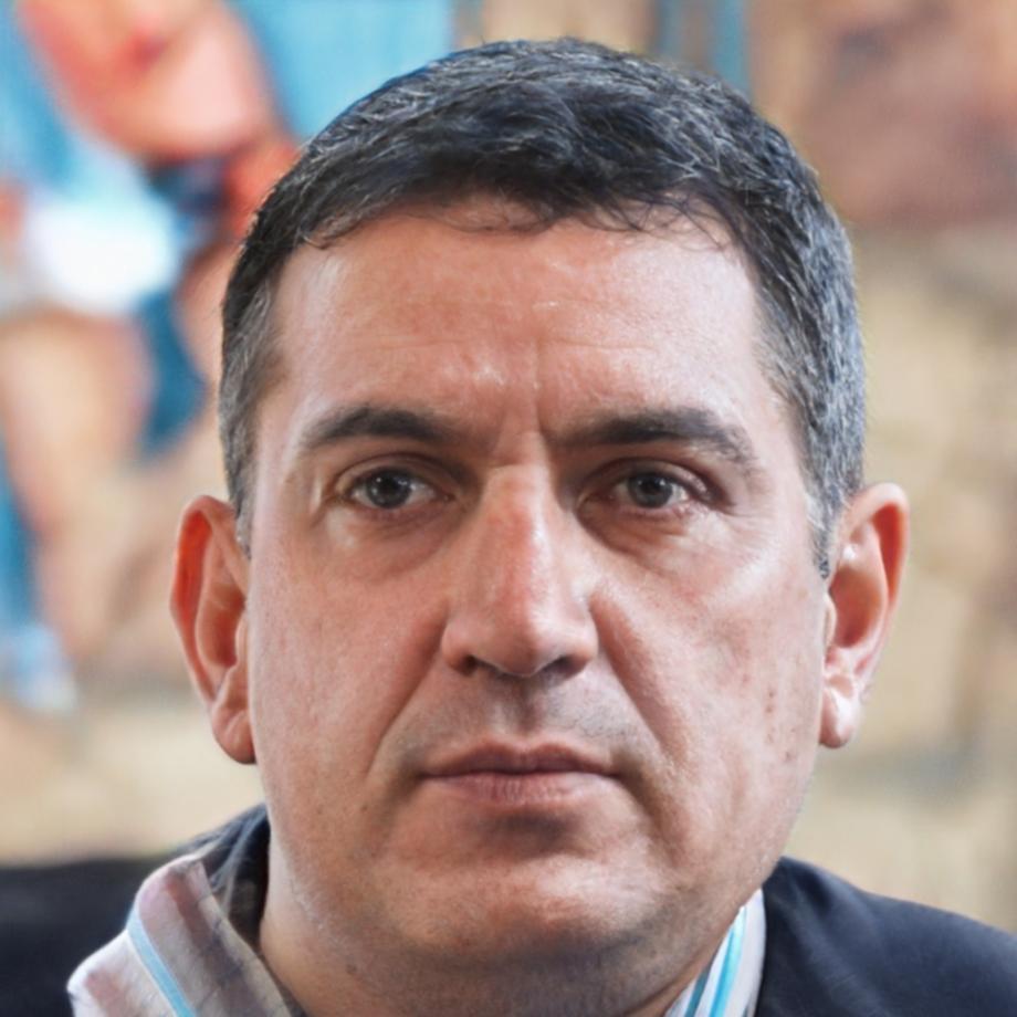 Portrait de Marc Dubois, expert en gestion de portefeuille